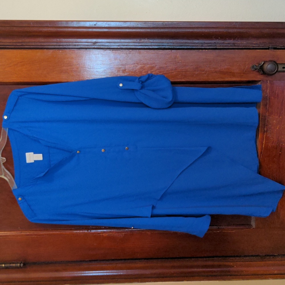 Chico's Royal Blue Size 3 or 16 flowy tunic length blouse